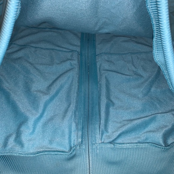 Adidas Three stripe jacket - Picture 6 of 6